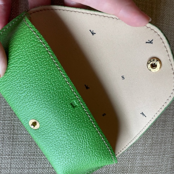 Kate Spade New York glasses. Green tortoise shell with original case. - Picture 5 of 5